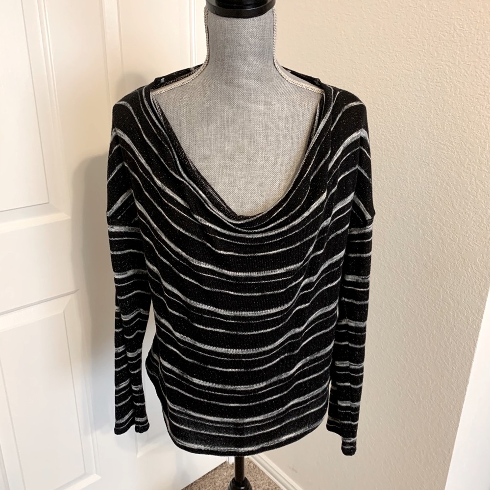 Apt 9 Black with white and shimmery silver